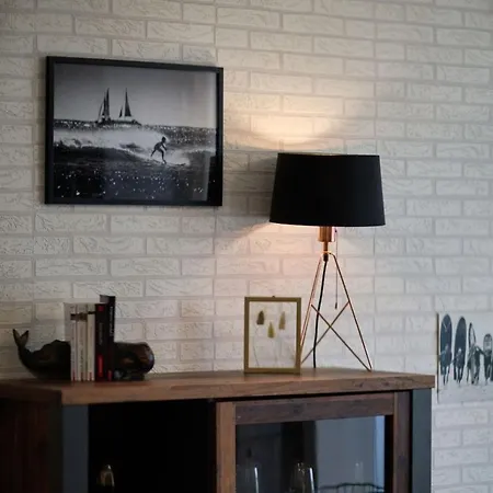Vintage Breeze - Pools Apartment